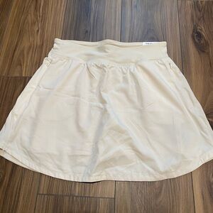 Old Navy Cream Women's Skort